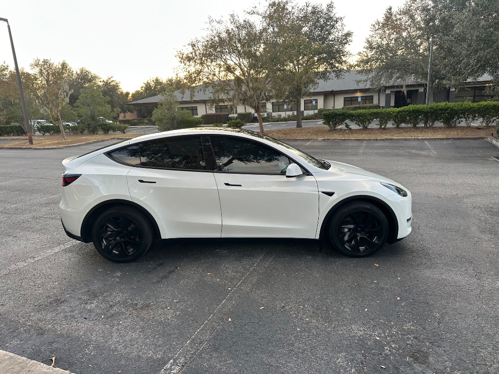 2021 Tesla Model Y Long Range photo 7