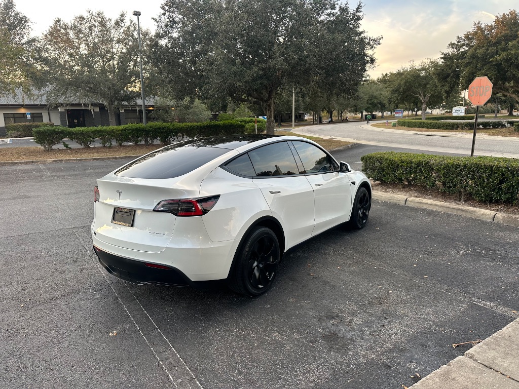 2021 Tesla Model Y Long Range photo 8