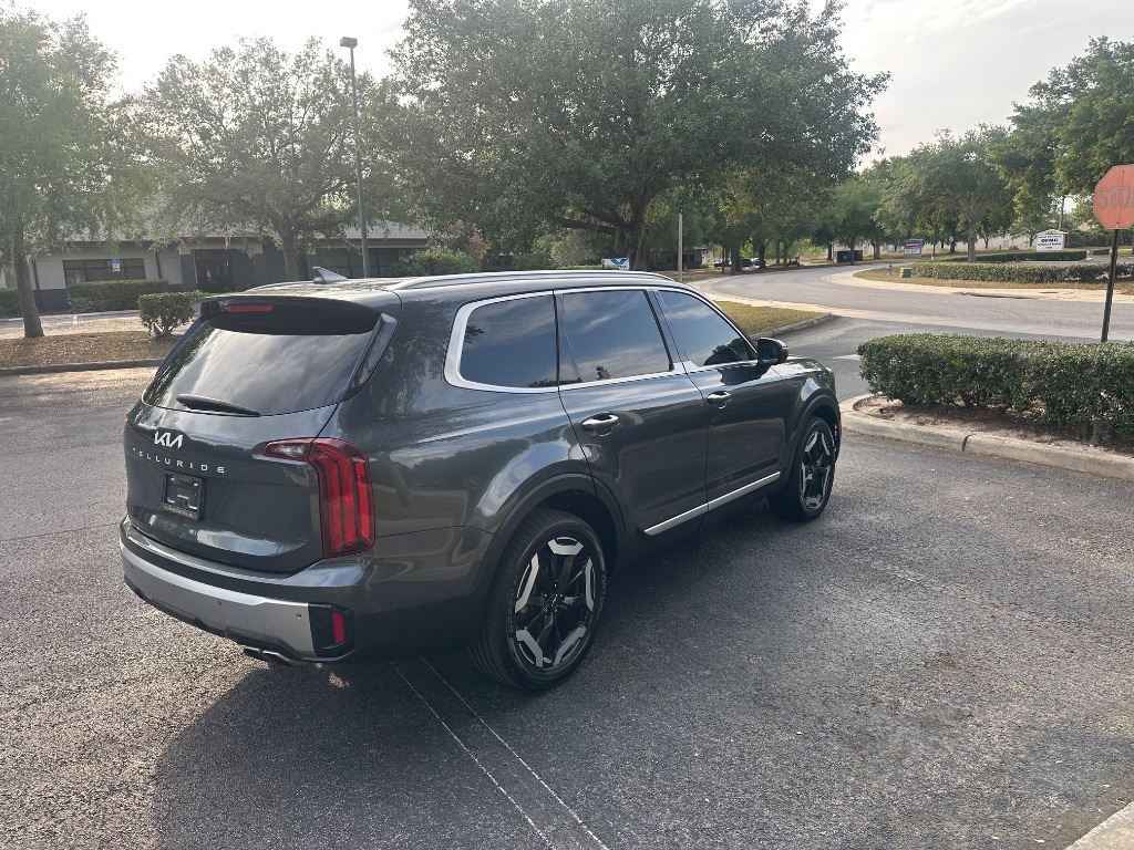 2023 Kia Telluride S photo 8