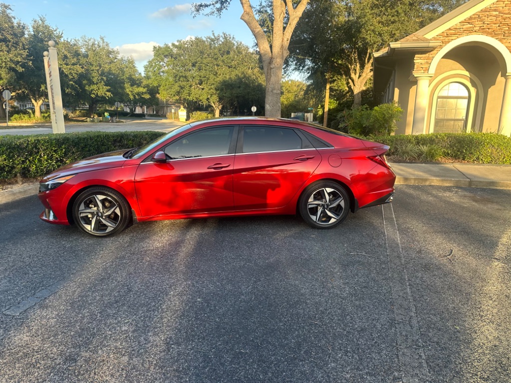 2021 Hyundai Elantra Limited photo 2