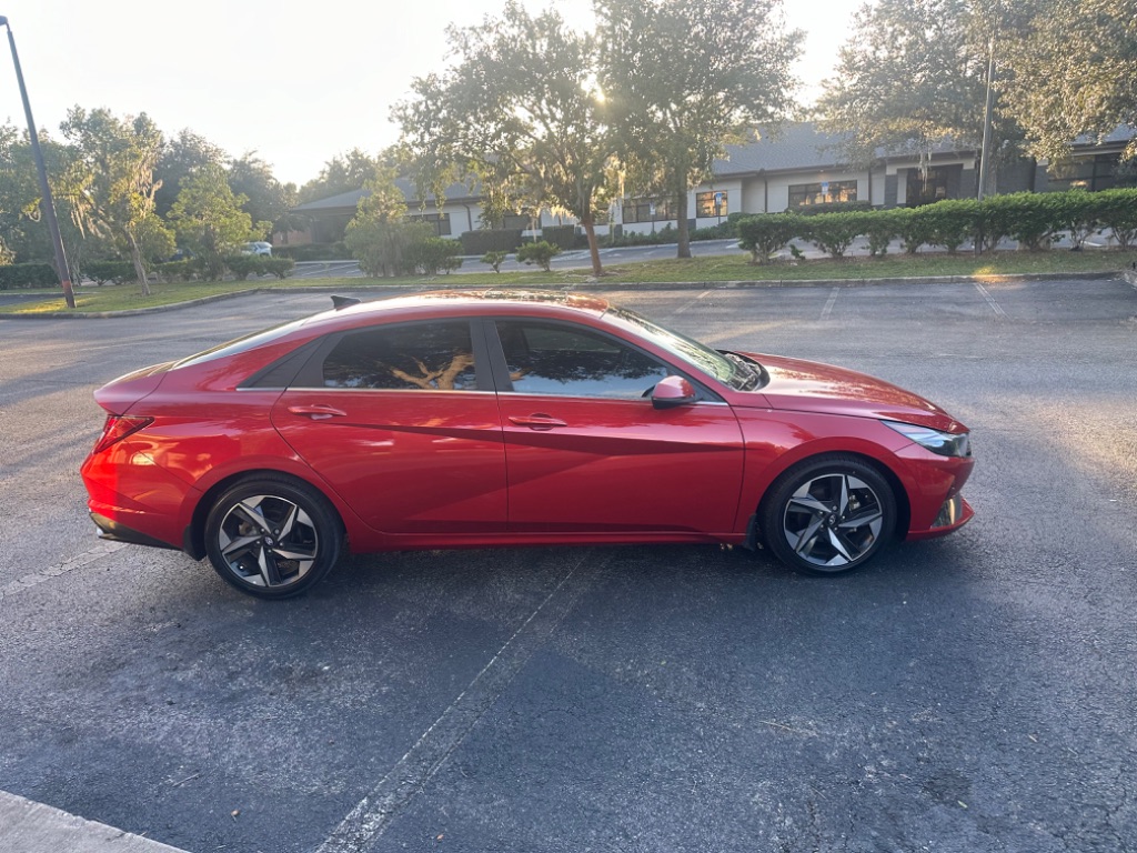 2021 Hyundai Elantra Limited photo 7