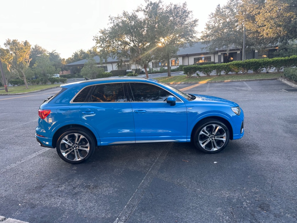 2020 Audi Q3 S Line Prestige photo 8