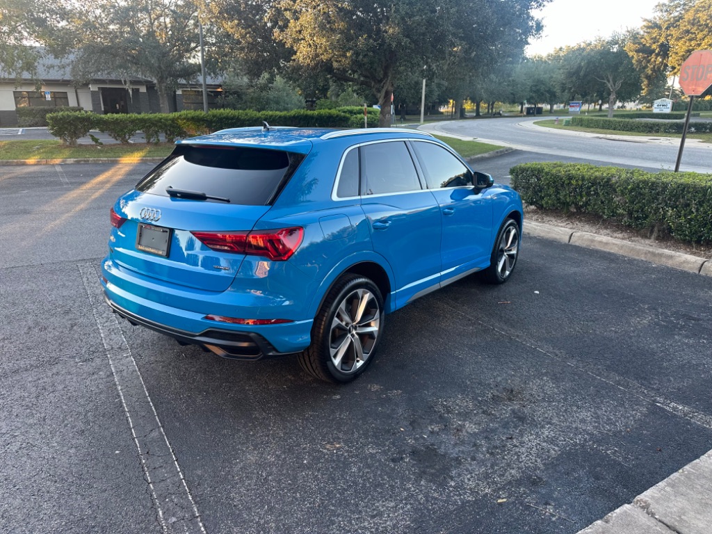 2020 Audi Q3 S Line Prestige photo 9