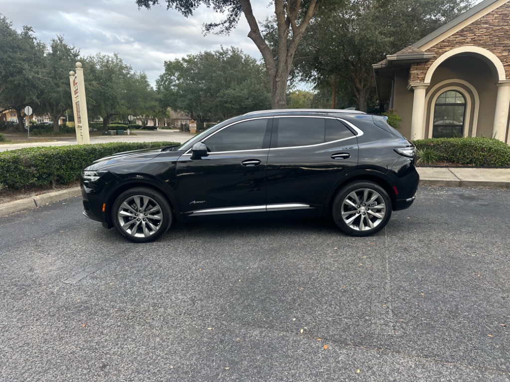 2021 Buick Envision Avenir photo 2