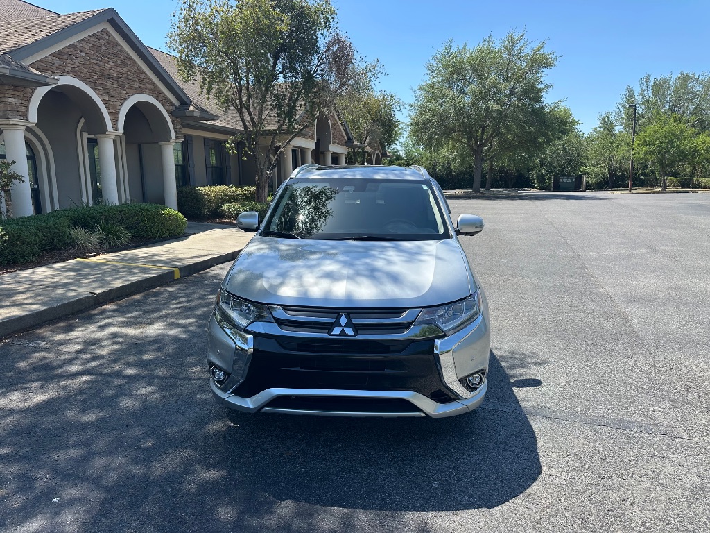 2018 Mitsubishi Outlander GT PHEV photo 4
