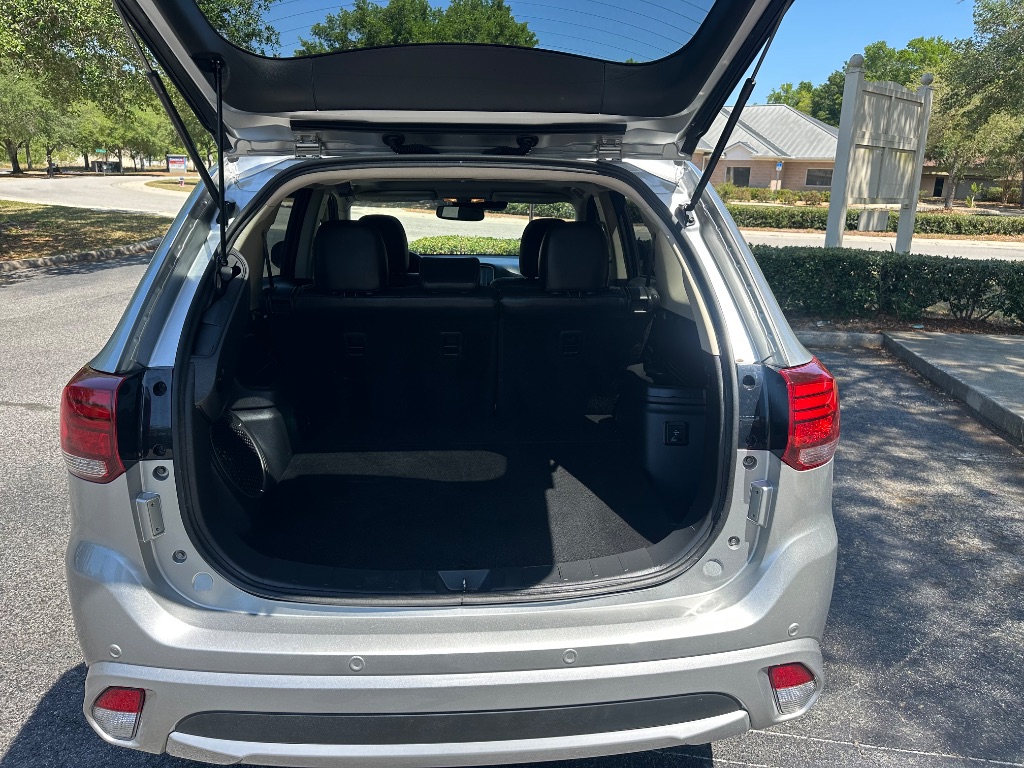 2018 Mitsubishi Outlander GT PHEV photo 14