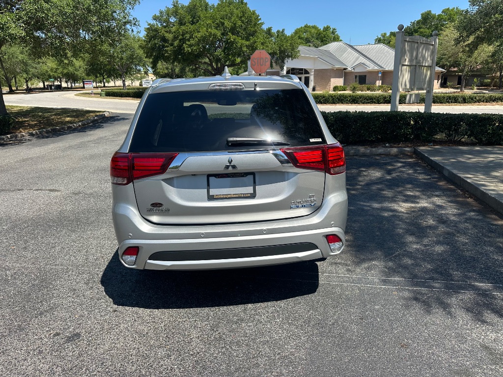 2018 Mitsubishi Outlander GT PHEV photo 8