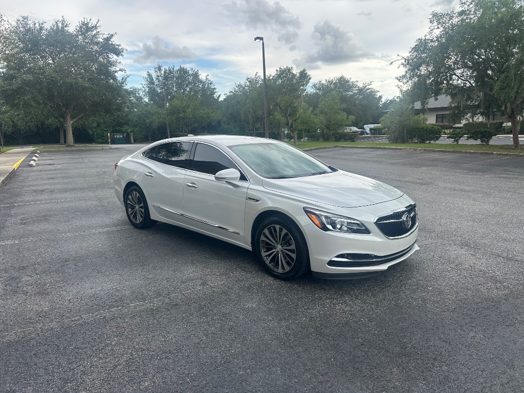 2017 Buick LaCrosse Premium photo 6