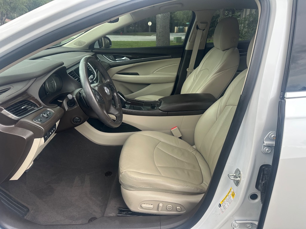 2017 Buick LaCrosse Premium photo 13
