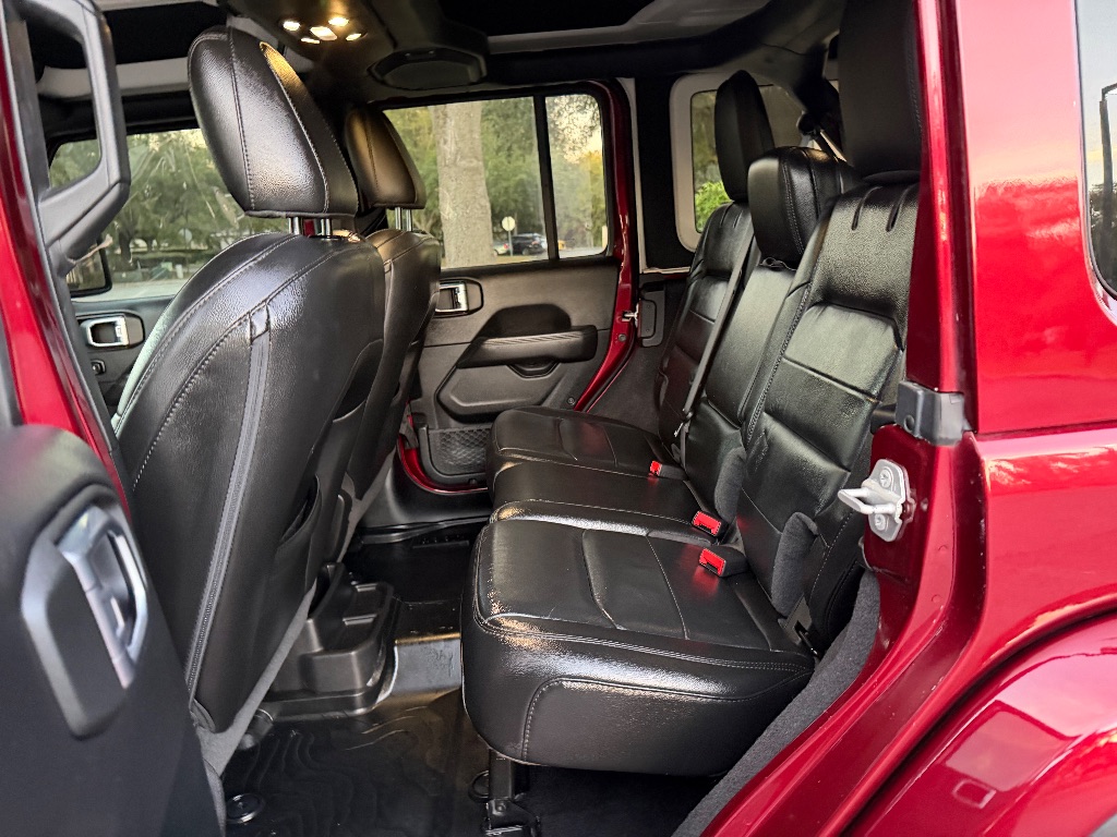 2021 Jeep Wrangler Unlimited Sahara Altitude - Photo 14