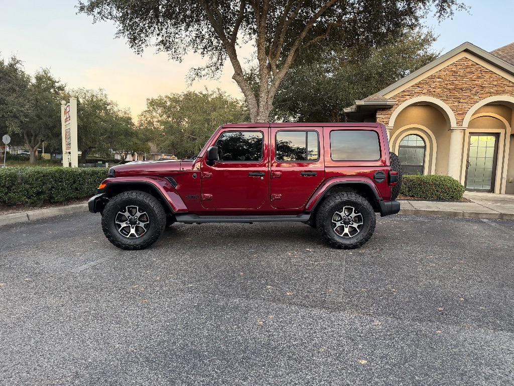 2021 Jeep Wrangler Unlimited Sahara Altitude's photo