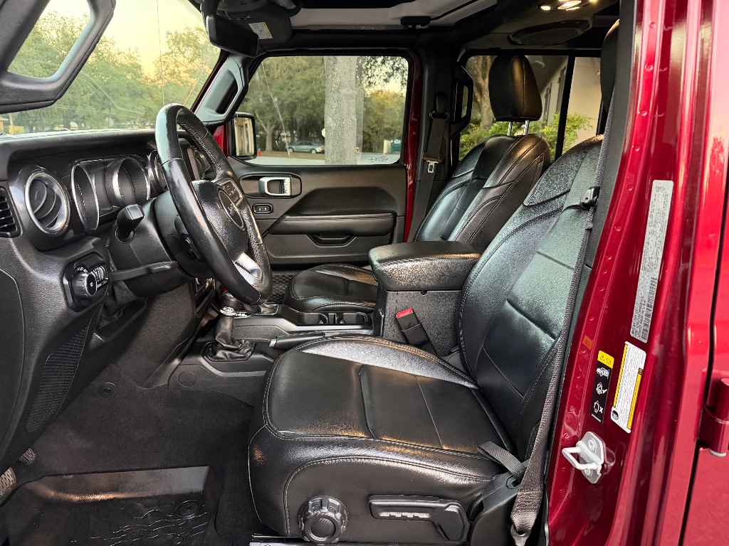 2021 Jeep Wrangler Unlimited Sahara Altitude - Photo 13