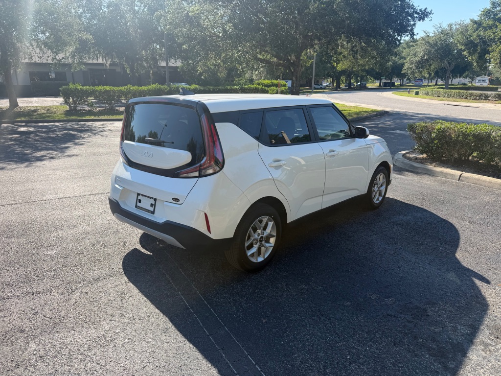 2025 Kia Soul LX - Photo 7