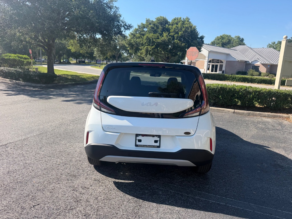 2025 Kia Soul LX - Photo 8