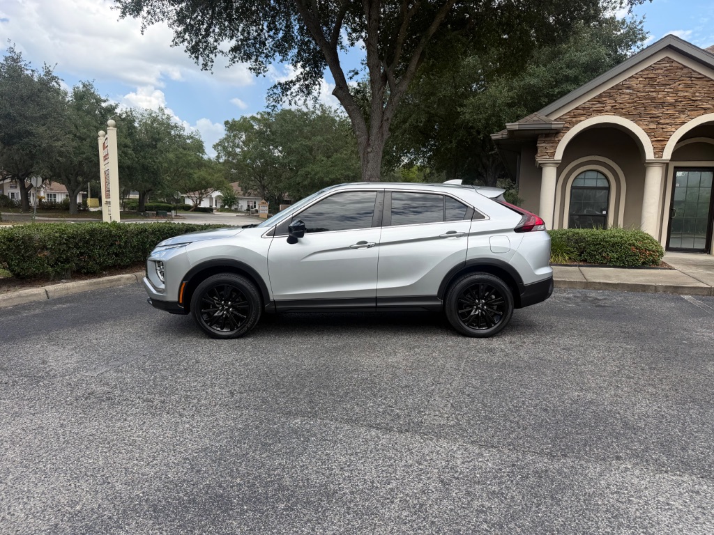 2024 Mitsubishi Eclipse Cross LE - Photo 11